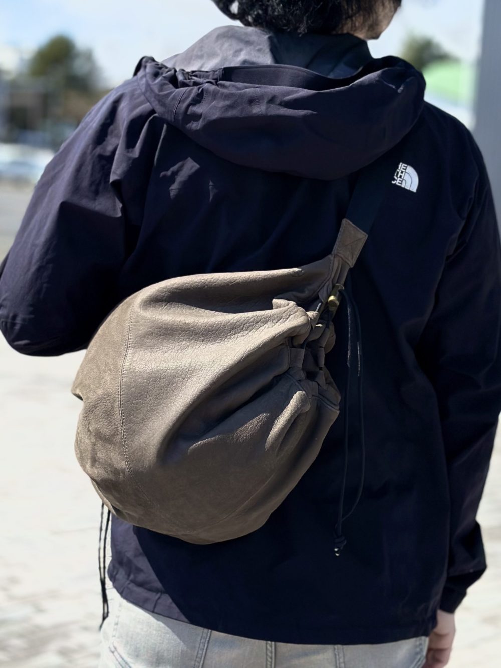 天然エゾシカ革のショルダーバッグ