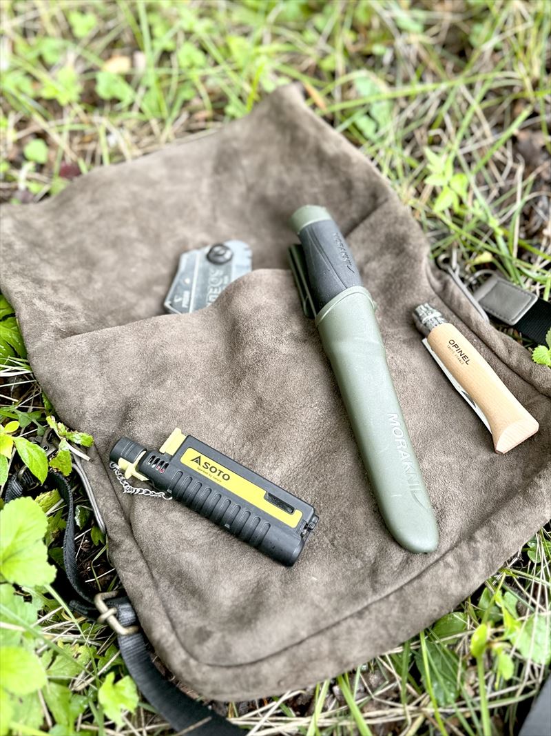 アウトドアにも使える天然エゾ鹿革サコッシュ