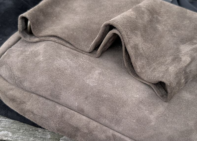 天然エゾ鹿革サコッシュ