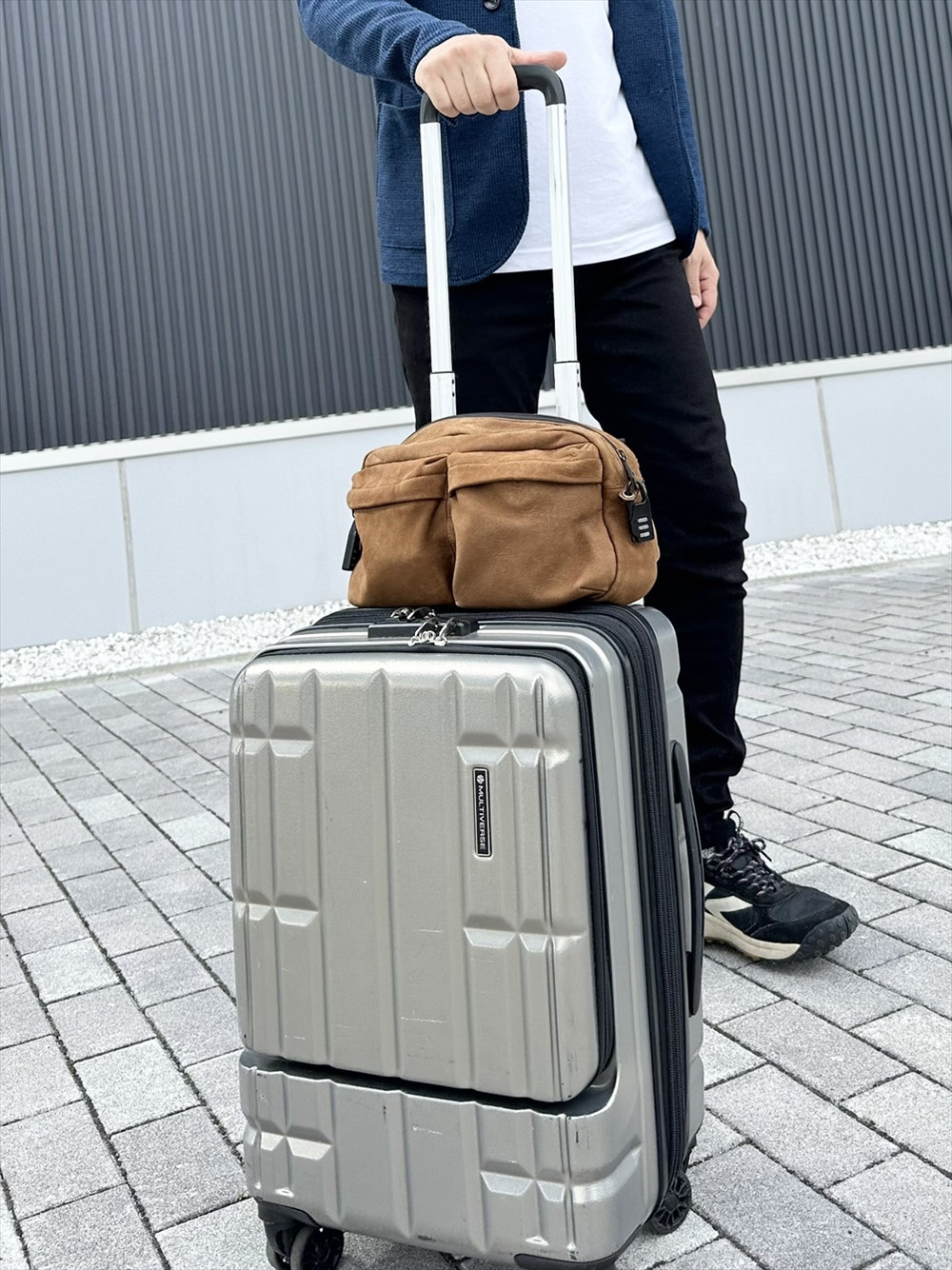 鹿革ボディバッグ