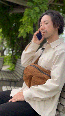 GIF鹿革ボディバッグ