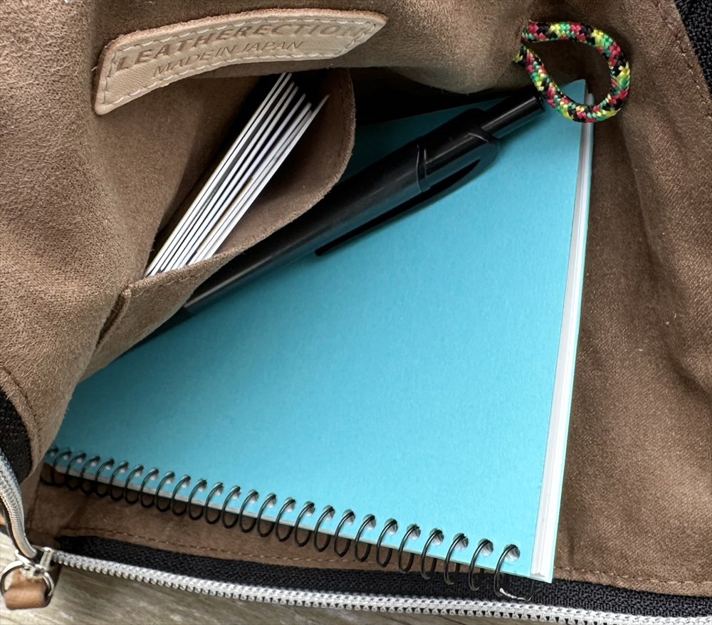 スマホポーチのカード収納