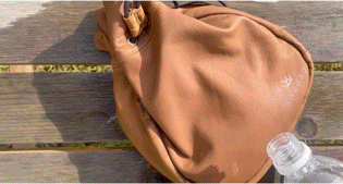 鹿革は水に強い（巾着）